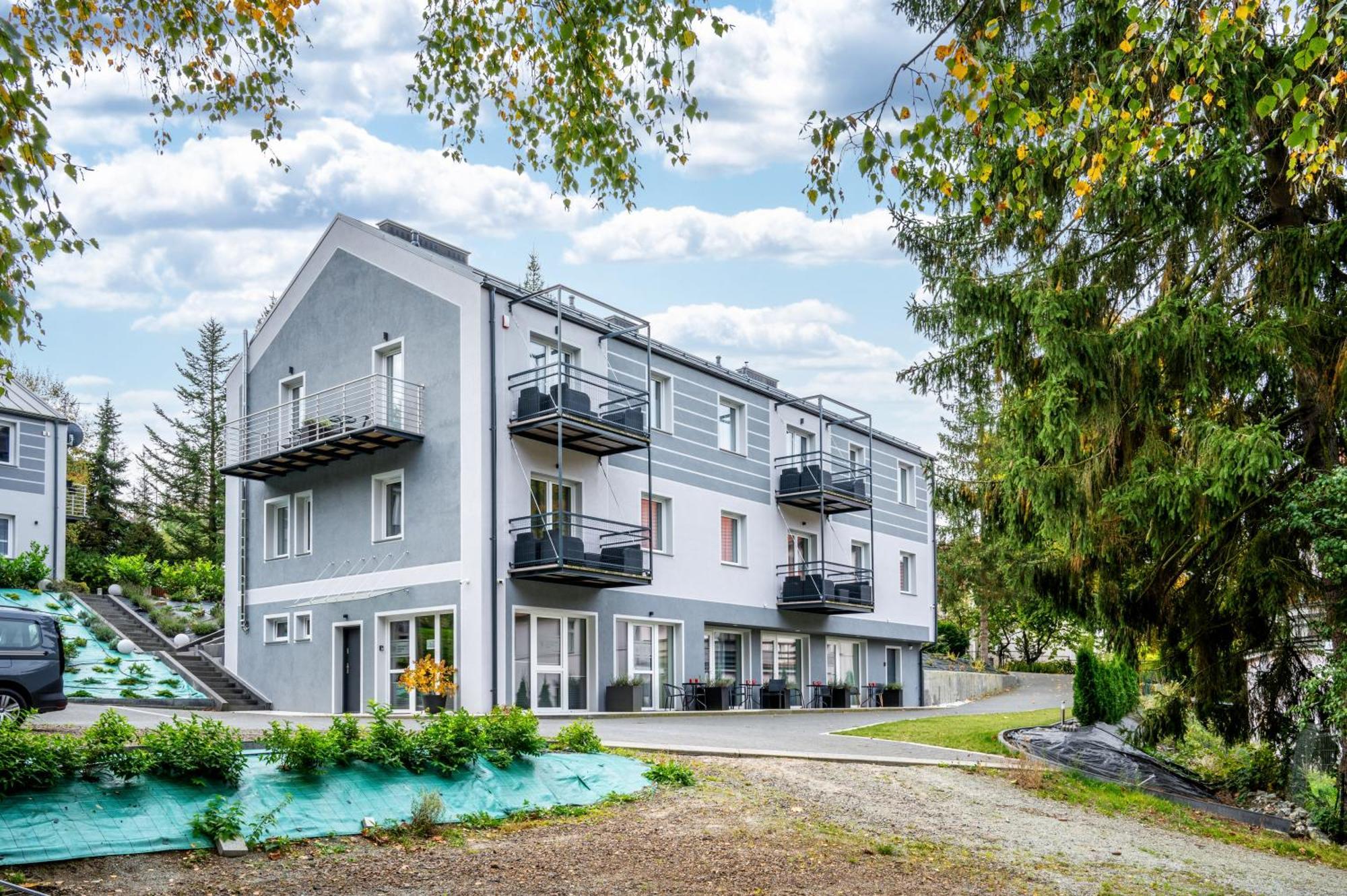 Apartamenty Wczasowa - Komfort Z Narciarnia Kudowa-Zdroj Bagian luar foto