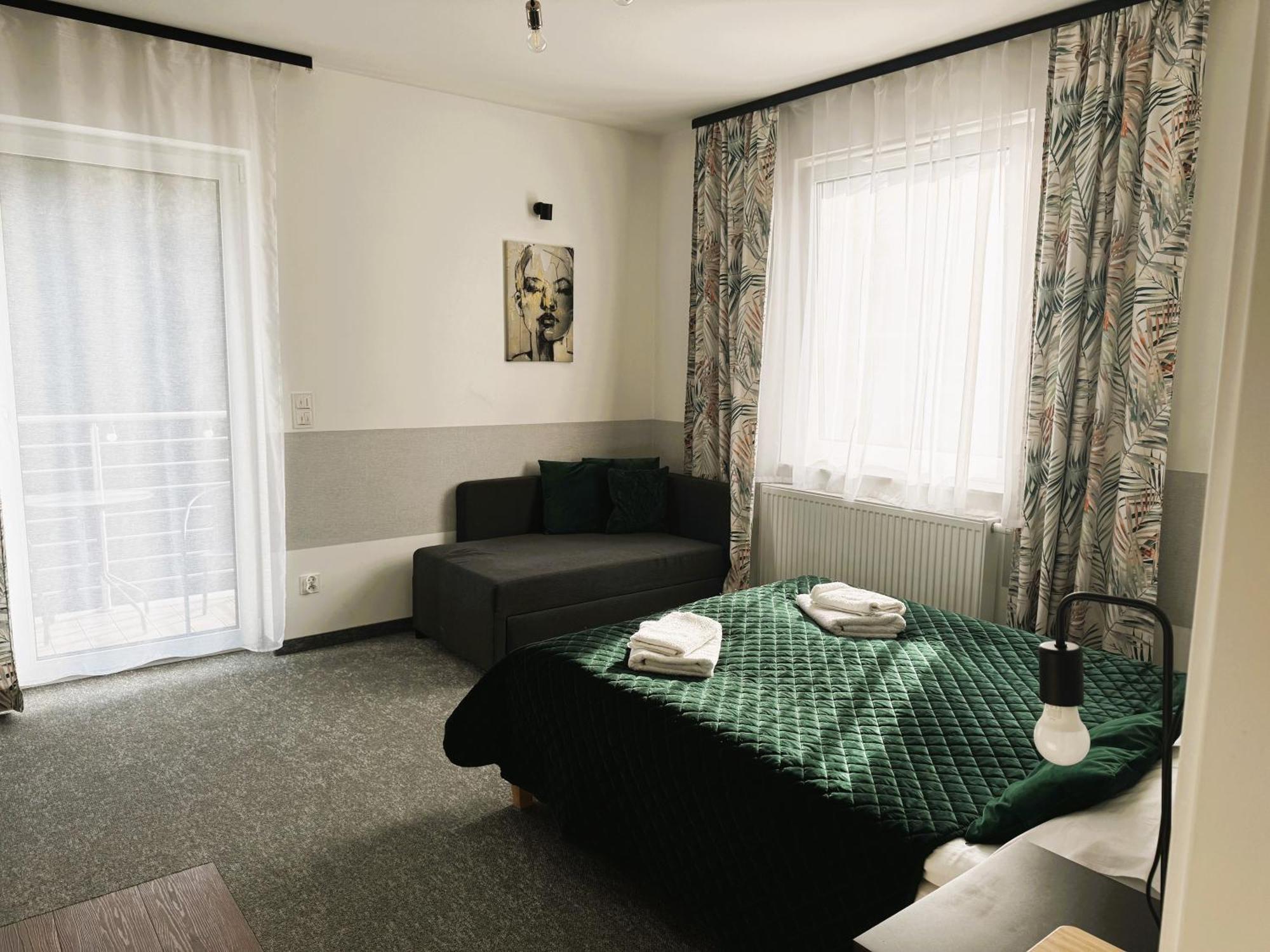 Apartamenty Wczasowa - Komfort Z Narciarnia Kudowa-Zdroj Bagian luar foto
